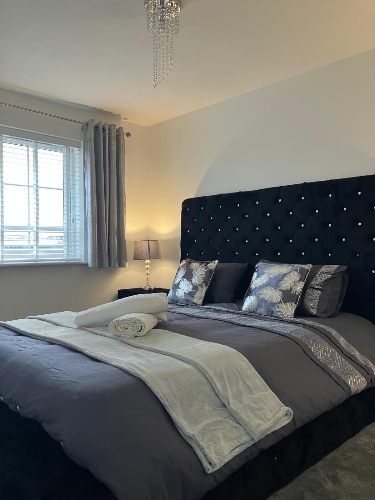 Boutique Cosy 3-bed Sheffield